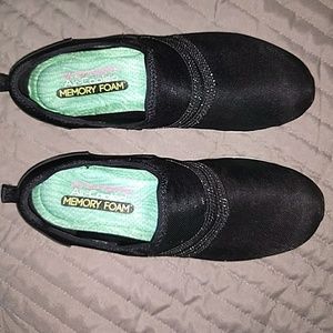 New Skechers slip ons, worn one day, size 9.